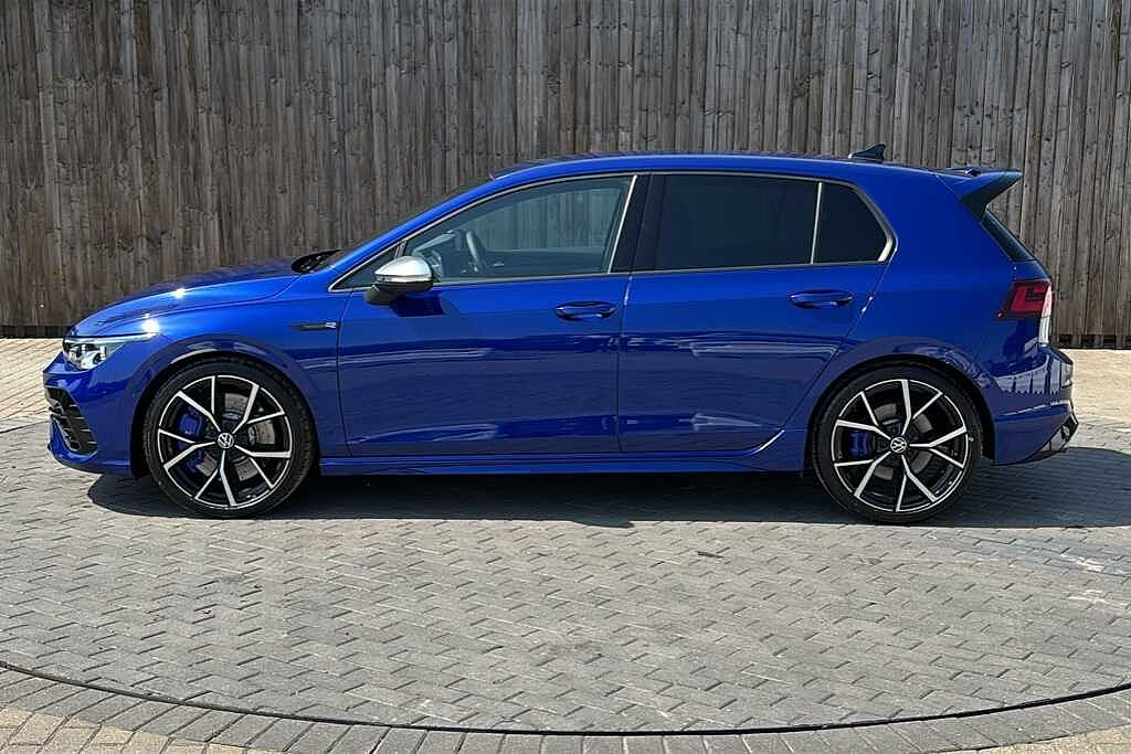 Volkswagen Golf R MK8 2.0 TSI 4Motion 320PS DSG 5 Dr