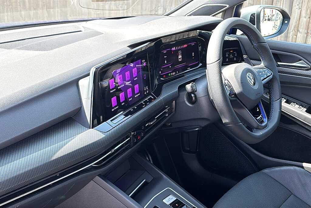 Volkswagen Golf R MK8 2.0 TSI 4Motion 320PS DSG 5 Dr